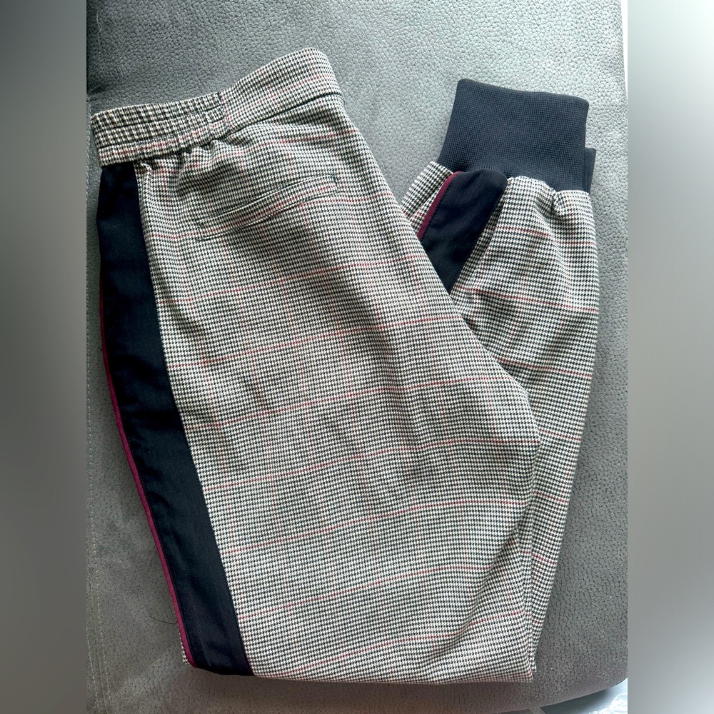 Sam Edelman Houndstooth Plaid Jogger Pants, size 4